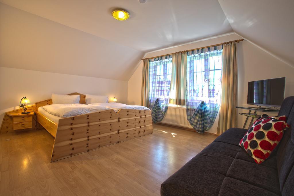 Schusterhaeusl Apartment Worschach Ruang foto